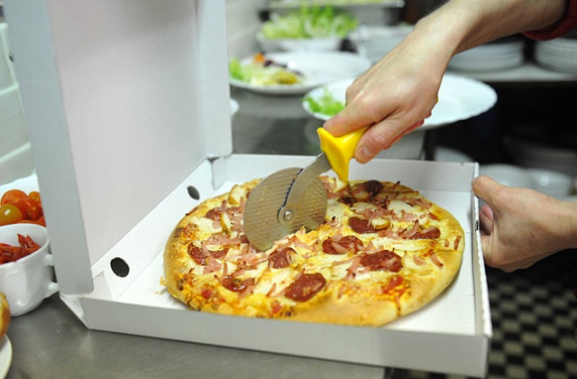 Sześć tysięcy piekarzy pizzy - pilnie poszukiwanych we Włoszech. Mimo kryzysu Włosi nie garną się do tej pracy.