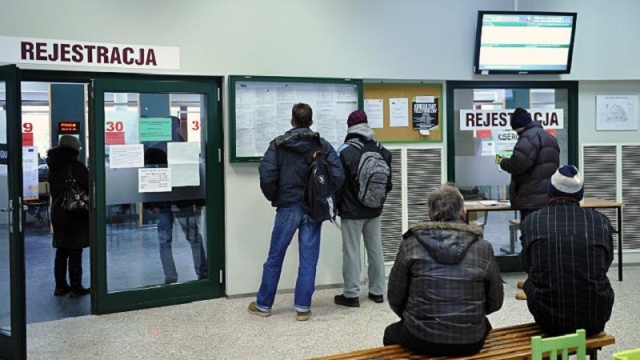 Bezrobocie w Zachodniopomorskiem wreszcie spada - pisze Gazeta Wyborcza.