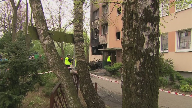 Trzy osoby zostały ranne po wybuchu butli z gazem w jednym z bloków w Słupcy w województwie wielkopolskim - informuje TVN24.
