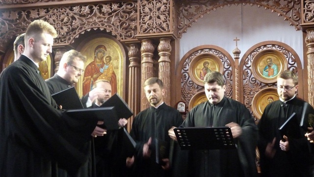 Pieśniami sprzed pięciuset lat Męski Chór Kameralny z Supraśla rozpoczął 12. Szczeciński Festiwal Muzyki Dawnej. Koncert pieśni liturgicznych odbył się w cerkwi prawosławnej w Szczecinie.