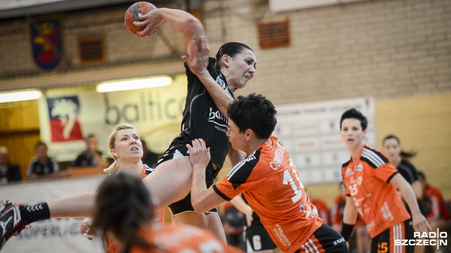 W Final Four tych rozgrywek w Lubinie szczecinianki w półfinałowym meczu przegrały w sobotę z tamtejszym Zagłębiem 20:30. Do przerwy nasze panie przegrywały 11:16.
