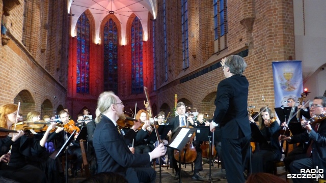 VI Symfonia Ludwiga van Beethovena zabrzmiała w niedzielę wieczorem w kościele św. Jana Ewangelisty w Szczecinie. Dzieło wykonała Orkiestra FAMD.pl. Koncert odbył się na zakończenie Szczecińskiego Festiwalu Muzyki Dawnej.
