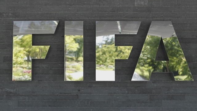 Wysocy rangą działacze FIFA aresztowani w ekskluzywnym hotelu Baur au Lac w Zurychu. Czeka ich ekstradycja do USA.