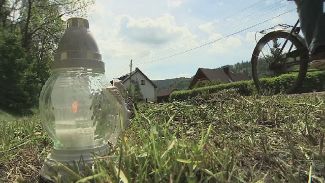 Kierowca busa, który potrącił dwie rowerzystki w Rajczy niedaleko Żywca - w poniedziałek zostanie przesłuchany i prawdopodobnie usłyszy zarzut nieumyślnego spowodowania wypadku ze skutkiem śmiertelnym - podaje wp.pl.