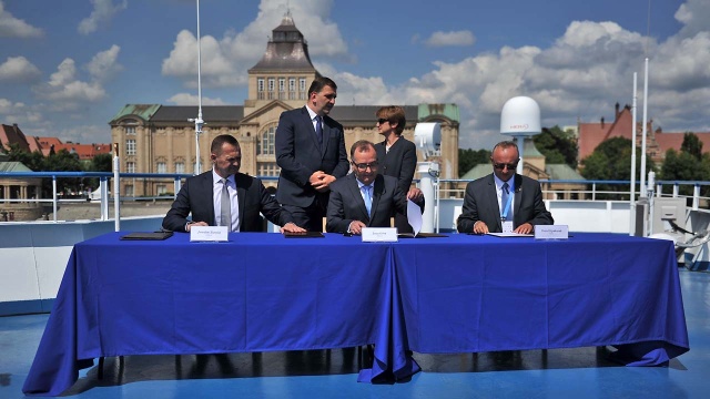 List intencyjny w sprawie powołania Polskiej Grupy Promowej podpisano w środę na promie Mazovia.