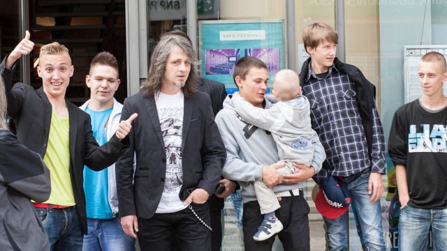 Przedpremierowy pokaz filmu Father0 zrealizowanego z podopiecznymi Młodzieżowego Ośrodka Wychowawczego w Trzebieży odbył się w poniedziałek w szczecińskim kinie Pionier 1907.