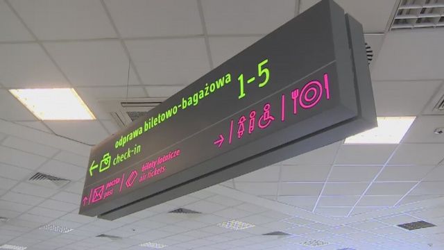 Nie wszyscy polscy turyści rezygnują z wyjazdów do Tunezji. Mimo iż kolejne biura podróży zawieszają wycieczki do tego kraju, są i tacy, którzy mimo ostrzeżeń MSZ zdecydowali się wylecieć w niebezpieczne rejony.