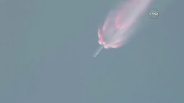 Rakieta Falcon 9, która miała wynieść statek kosmiczny Dragon na orbitę okołoziemską, wybuchła 180 sekund po starcie.