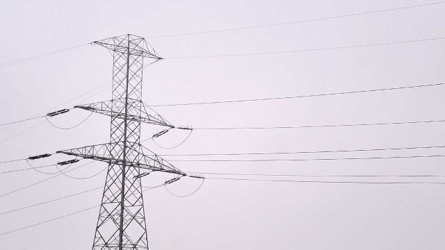 Awaria sieci energetycznej na szczecińskim Pogodnie. Bez prądu są mieszkańcy 22 ulic.