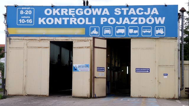Rząd chce zmian w przeglądach samochodów w warsztatach samochodowych. Szykują się większe kontrole, kary finansowe a nawet prowokacje. Zmiany mają ukrócić zjawisko fikcyjnych przeglądów technicznych.