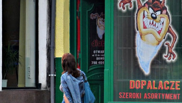 To walka z wiatrakami - tak o próbie wyeliminowania z rynku dopalaczy mówią przedstawiciele sanepidu.