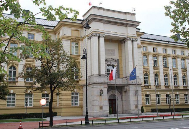 Kilkuset rolników weźmie udział w czwartek w proteście pod kancelarią premiera. To plantatorzy, którzy domagają się rządowej interwencji w sprawie niskich cen sprzedaży owoców w skupach - przede wszystkim czarnej porzeczki.