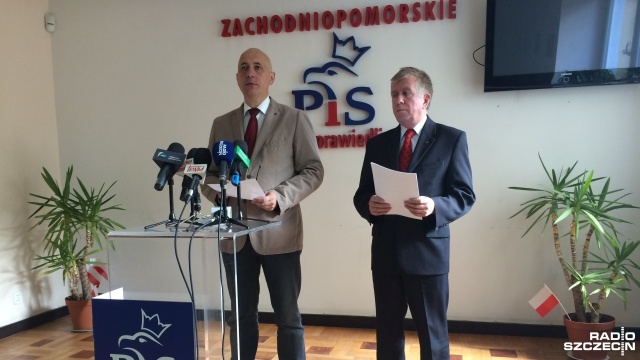 Listy są przygotowane, ale bez kolejności. Działacze PiS ze Szczecina jeszcze nie ujawniają swoich jedynek, liderów w jesiennych wyborach parlamentarnych.