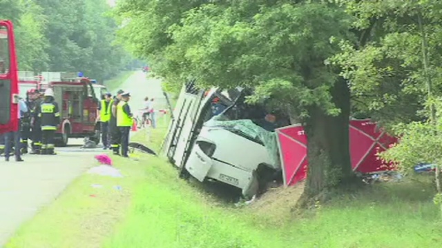 Tragiczny wypadek pod Garwolinem. W wypadku ukraińskiego autokaru zginęło pięć osób, a 25 zostało rannych.