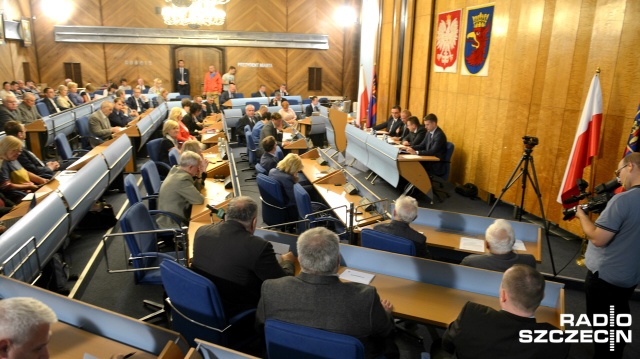Zgoda na pomnik Lecha Kaczyńskiego w Szczecinie została udzielona w trybie arogancji - ocenia były radny Jędrzej Wijas.
