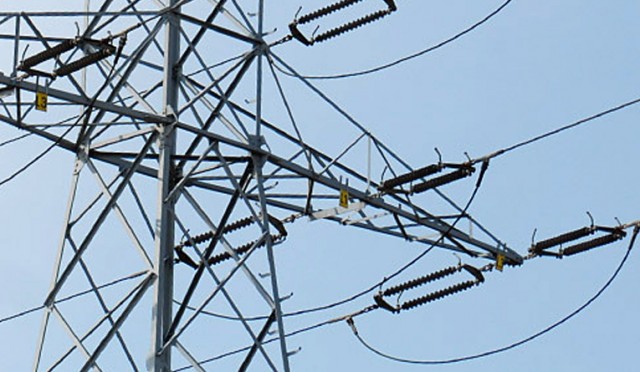 Rząd apeluje, by nie otwierać niepotrzebnie lodówki i korzystać z funkcji skróconego cyklu prania. Takie zalecenia opublikowało w internecie Rządowe Centrum Bezpieczeństwa.