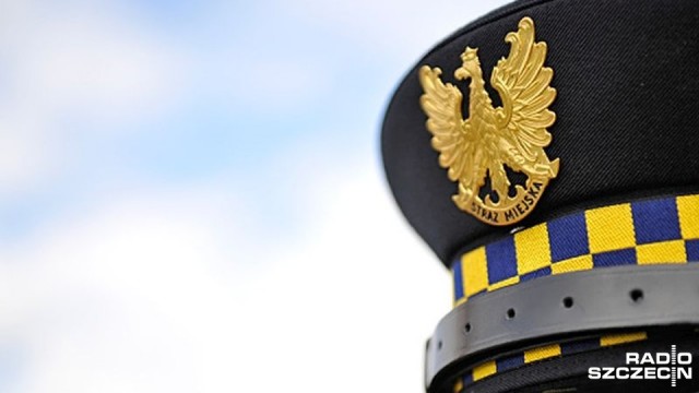 Chciał się pozbyć śmieci. Wybrał zły sposób