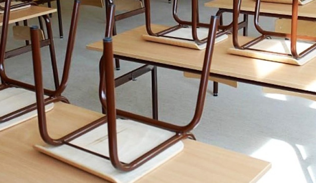 Powrót obowiązku szkolnego 7-latków będzie bardzo problematyczny - ostrzega Ministerstwo Edukacji Narodowej.