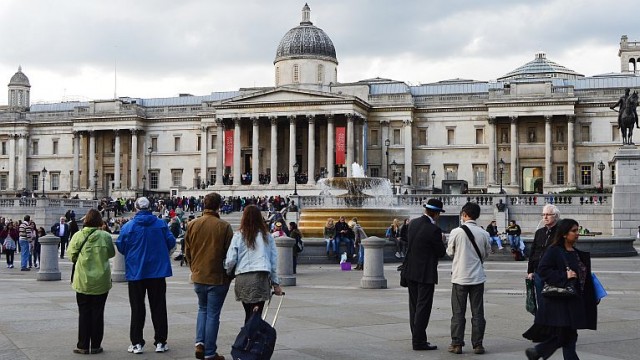 Kar mogą się spodziewać między innymi te osoby, które w Anglii pracują na czarno. Po wprowadzeniu nowych przepisów będzie im grozić kara więzienia.