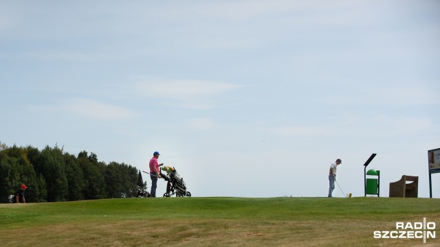 Golfiści amatorzy rywalizują w Binowie. Ruszył turniej
