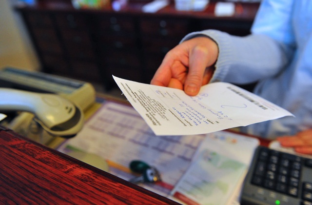 76 nowych leków trafi do aptek już za kilka dni. Ministerstwo Zdrowia dodało do listy leków refundowanych kolejne farmaceutyki.