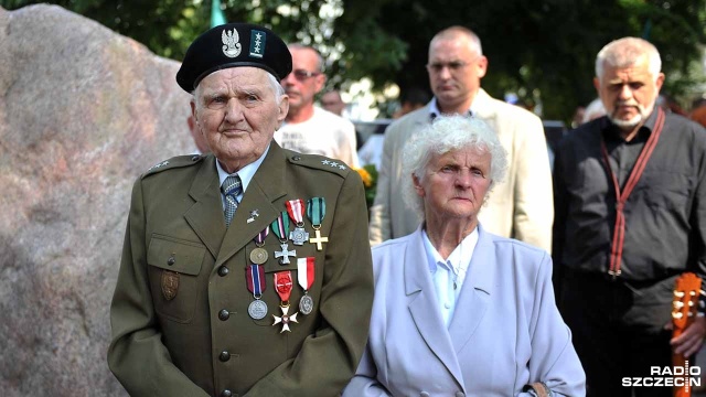 Ponad 32 tysiące złotych - tyle dotychczas udało się zebrać w ramach Operacji Echo. Pieniądze będą przeznaczone na pomoc dwóm 94-letnim weteranom mieszkającym w Zachodniopomorskiem - Wiktorowi Sumińskiemu i Andrzejowi Kiszcze.