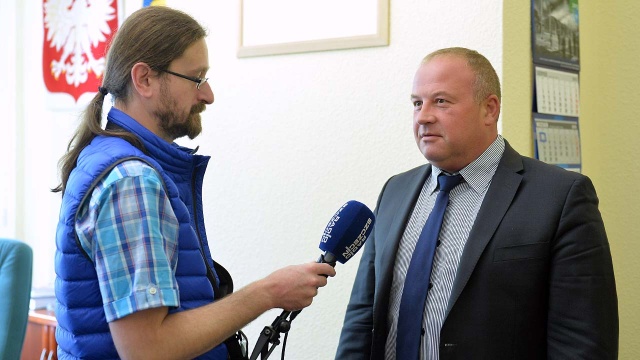 Wojewoda próbuje skłócić radnych - mówi przewodniczący szczecińskiej Rady Miasta Artur Szałabawka. Jego zdaniem, Marek Tałasiewicz chce na niego przerzucić odpowiedzialność za sprawę, którą powinien rozstrzygnąć sam.