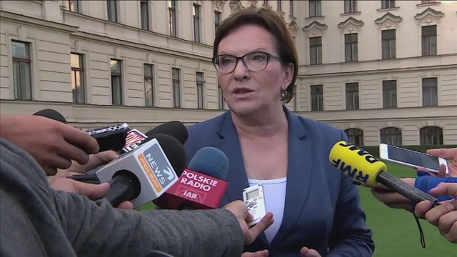 Premier Ewa Kopacz zapewnia o jednomyślności Grupy Wyszehradzkiej w sprawie uchodźców.