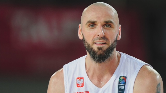 Polscy koszykarze wygrali z Rosją 82:79 w swoim drugim meczu Mistrzostw Europy rozegranym w niedzielę w Montpellier.