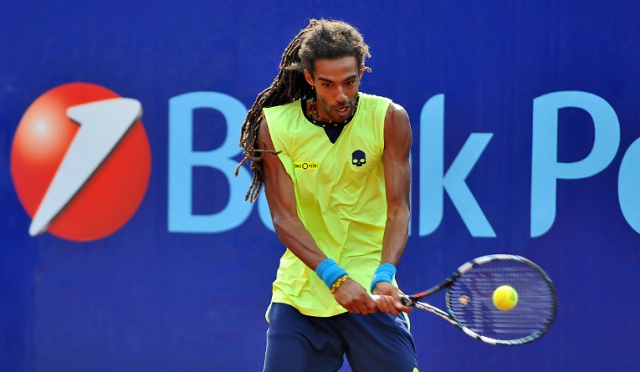 Ubiegłoroczny triumfator nie obroni tytułu zwycięzcy Pekao Szczecin Open. Niemiec Dustin Brown dostał powołanie do reprezentacji na mecz Pucharu Davisa z Dominikaną.