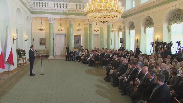 Dzień przed 76. rocznicą wkroczenia do Polski wojsk sowieckich prezydent Andrzej Duda spotkał się przedstawicielami rodzin ofiar antykomunistycznego terroru.