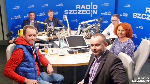 Goście Kawiarenki politycznej dyskutowali o problemie imigrantów w Europie.