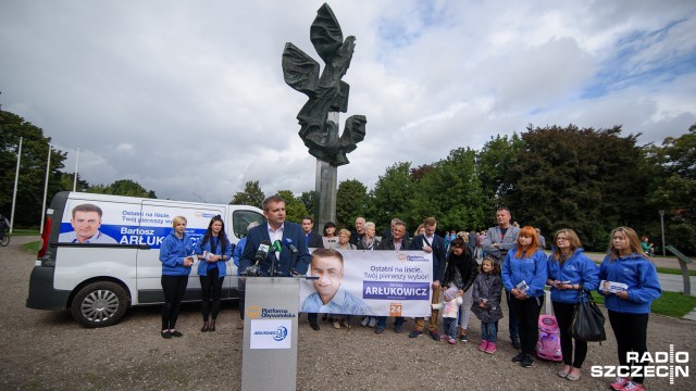 Maszynista Adam i spawacz Grzegorz popierają Arłukowicza