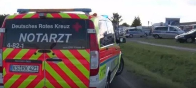 370 osób starło się w ośrodku dla uchodźców. Zaczęło się od kłótni o jedzenie. Do bijatyki doszło w niedzielę w ośrodku dla uchodźców w Calden, w Hesji, w środkowych Niemczech.