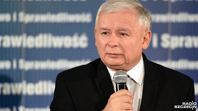 Prezes Prawa i Sprawiedliwości podczas sobotniej wizyty w Nowym Sączu podkreślał, że jego partia walczy o większość w parlamencie, podkreślał także, że Unia Europejska nie może ograniczać naszej wolności.
