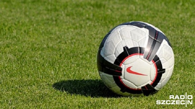 Podział punktów nad morzem w drugiej lidze. Piłkarze Kotwicy Kołobrzeg zremisowali u siebie z Olimpią Zambrów 0:0 w 11 kolejce tych rozgrywek.