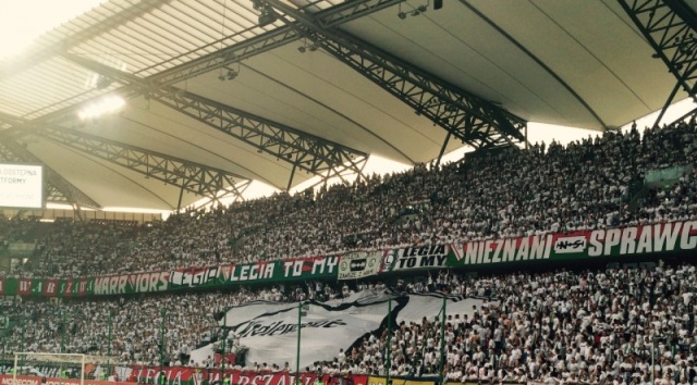Jak informuje Przegląd Sportowy, w siedzibie klubu przy ulicy Łazienkowskiej ostatnie warunki kontraktu negocjuje Stanisław Czerczesow, były szkoleniowiec Tereka Grozny, Spartaka Moskwa, Dynamo Moskwa i austriackiego Wacker Insbruck.