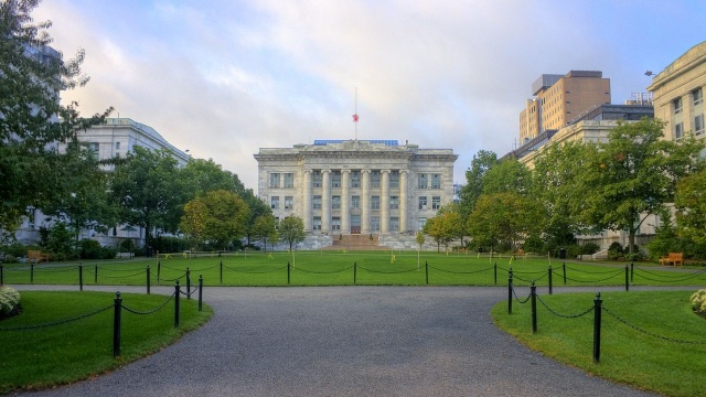 Szczecińskie uczelnie poza rankingiem najlepszych szkół wyższych na świecie. Wygrywa Harvard, w raporcie jest też miejsce dla polskich uczelni. Zestawienie opracował magazyn US News  World Report.
