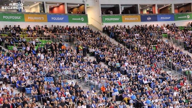 Sport sprzyja biznesowi, a zarabia na tym Azoty Arena. Loże VIP w szczecińskiej hali stały się hitem wśród przedsiębiorców. W ostatnich kilku miesiącach władze hali podpisały sześć umów, a wkrótce podpiszą kolejne.