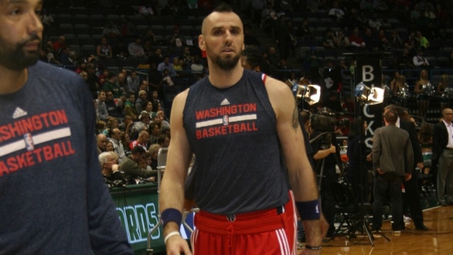 18 punktów i 13 zbiórek Marcina Gortata nie wystarczyły, aby w przedostatnim meczu przedsezonowym ligi NBA Washington Wizards wygrali na wyjeździe z Miami Heats.