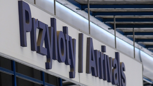 Samolot z Londynu nie poleciał do Goleniowa, z powodu gęstej mgły wylądował w Berlinie.