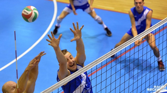 Siatkarze Espadonu Szczecin dwa dni spędzą w Krakowie, ale czasu na zwiedzanie Wawelu mieć nie będą. Drużyna serbskiego trenera Dejana Brdovića w piątek i w sobotę rozegra dwa mecze o mistrzostwo I ligi.