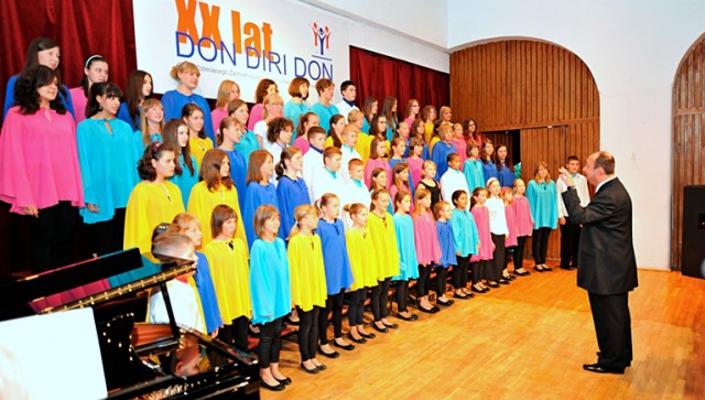 Chór Dziecięcy Zachodniopomorskiego Uniwersytetu Technologicznego Don Diri Don podbił Zjednoczone Emiraty Arabskie.