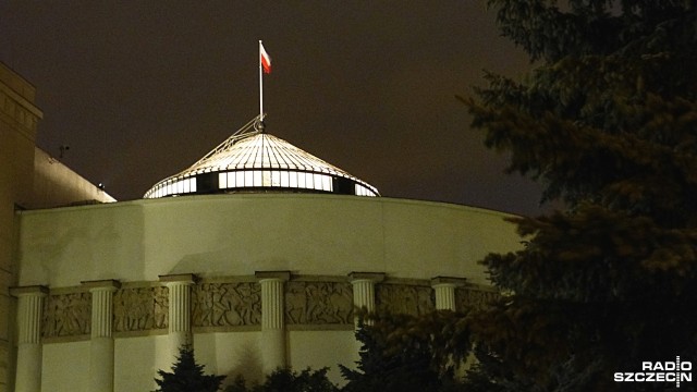 Posłowie wznowią obrady
