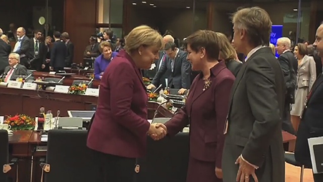 Unia Europejska i Turcja będą działały razem, by zatrzymać falę migracji do Europy. To najważniejszy wniosek zakończonego już unijnego szczytu w Brukseli.