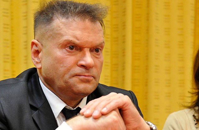 Były detektyw Krzysztof Rutkowski zatrzymany przez policję - jak dowiedzieli się reporterzy tvn24, miał on fabrykować dowody w sprawie zabójstwa Ewy Tylman - 26-letniej kobiety, która zaginęła 10 dni temu w Poznaniu.
