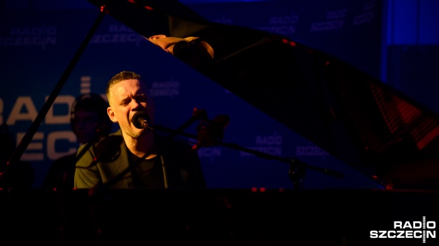 To był wieczór pełen muzycznych przeżyć - tak o koncercie Krzysztofa Antkowiaka i Marcina Domurata mówili słuchacze. Duet Simplefileds wystąpił w sobotę wieczorem w studiu koncertowym S1 Radia Szczecin.