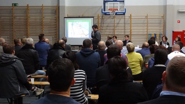 Jest wstępny projekt budowy obwodnicy Bezrzecza pod Szczecinem. Kolejny wstępny projekt. Nie ma terminu inwestycji, a mieszkańcy gminy Dobra, którzy co rano stoją w korkach, już się niecierpliwią.