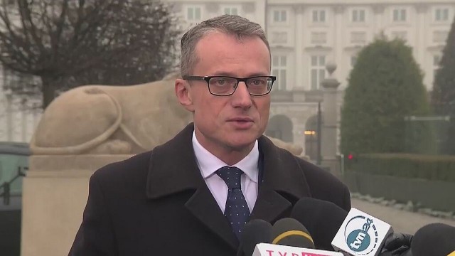 Prezydent nie przyjmie ślubowania od trzech sędziów Trybunału Konstytucyjnego, wybranych przez rząd Platformy Obywatelskiej i Polskiego Stronnictwa Ludowego.