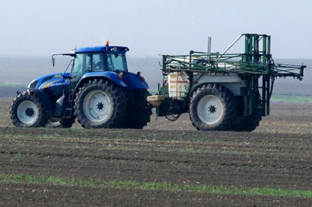 Rząd nie zamierza sprzedawać państwowej ziemi rolnej. Ministerstwo Rolnictwa zapowiada, że postawi przede wszystkim na dzierżawę gruntów, ponieważ przynosi ona stałe zyski budżetowi.